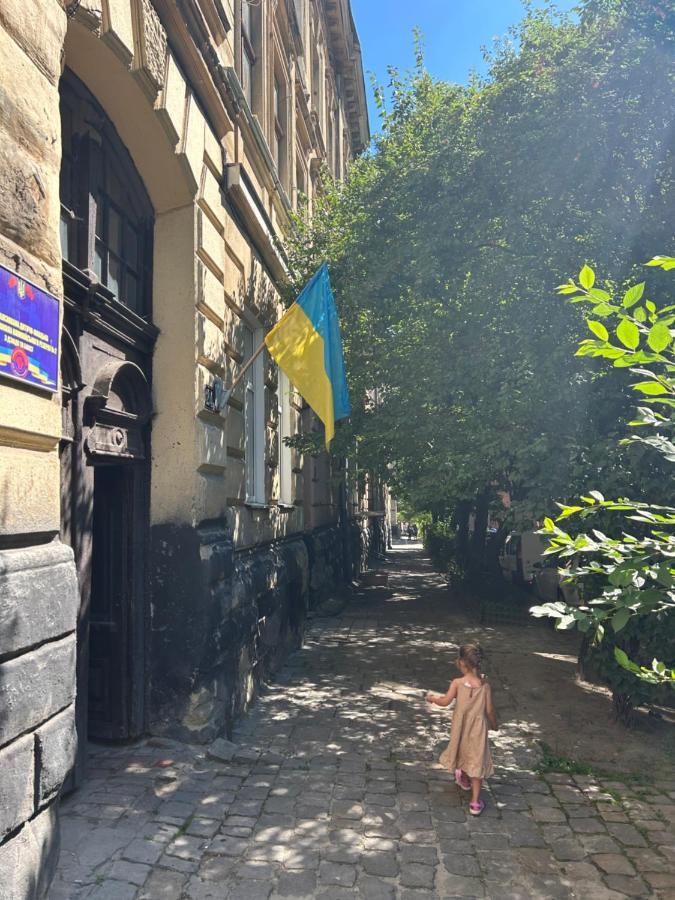Miamo Apart Вулиця Кучера 24 Lviv Exteriör bild